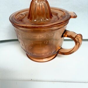 Vintage Style Glass Measure Juicer with Handle